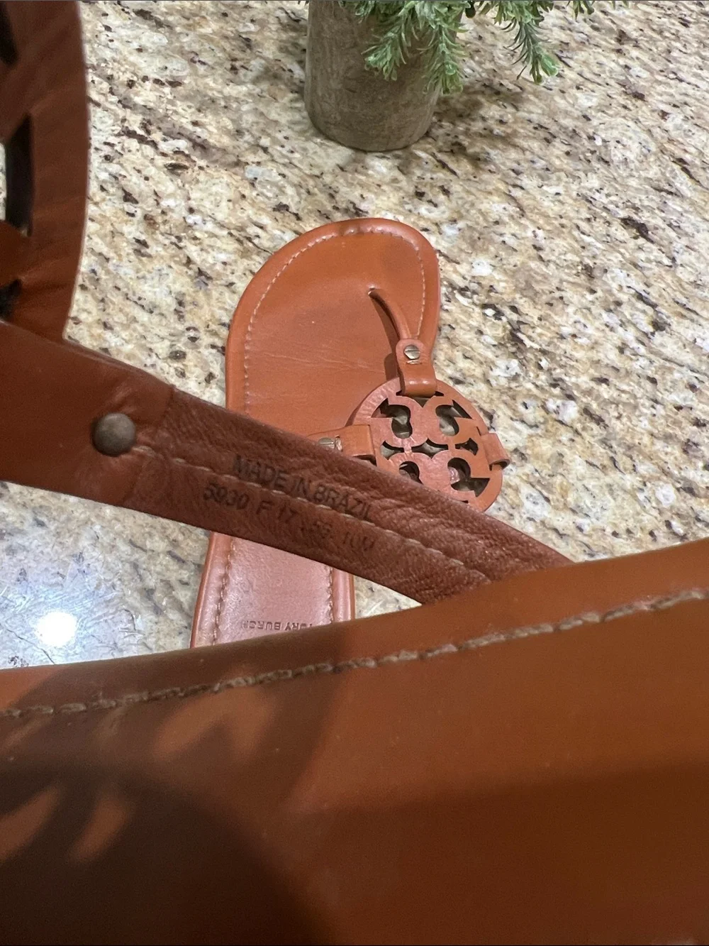 TORY BURCH Miller Brown Leather Thong Sandal 10M